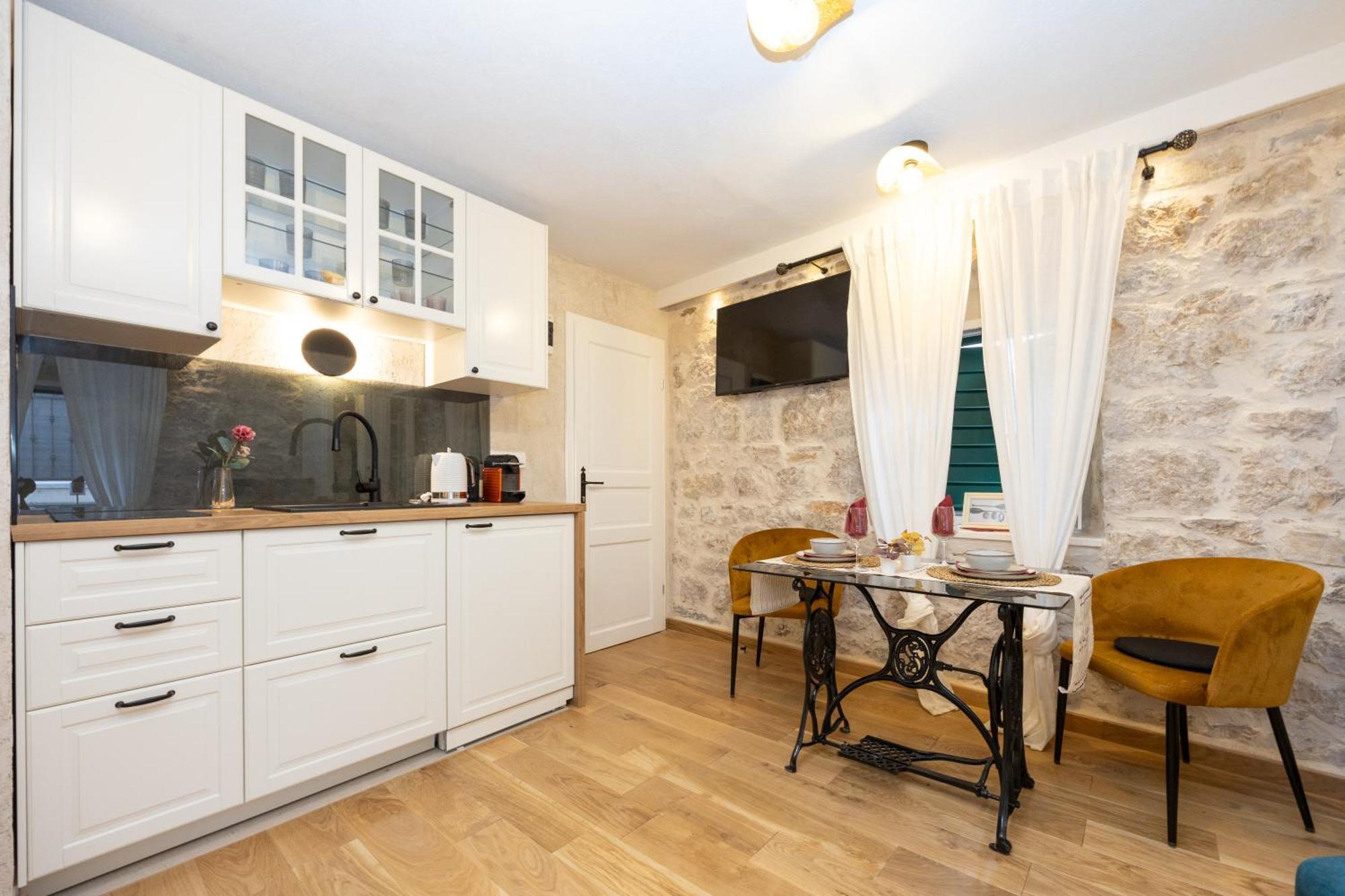 Kruna Apartments Est 2024 斯普利特 外观 照片